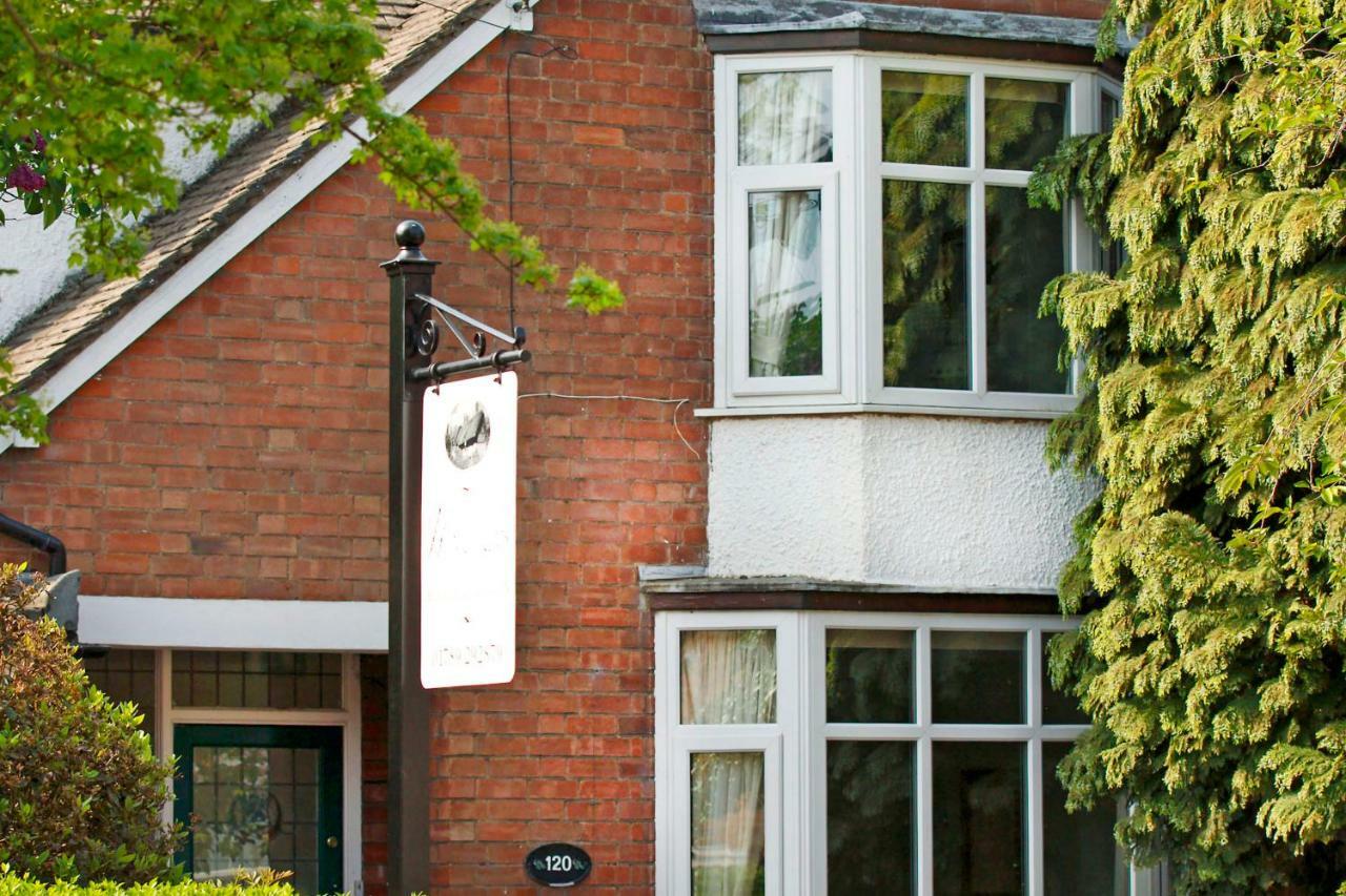 The Willows Stratford-upon-Avon Exteriör bild